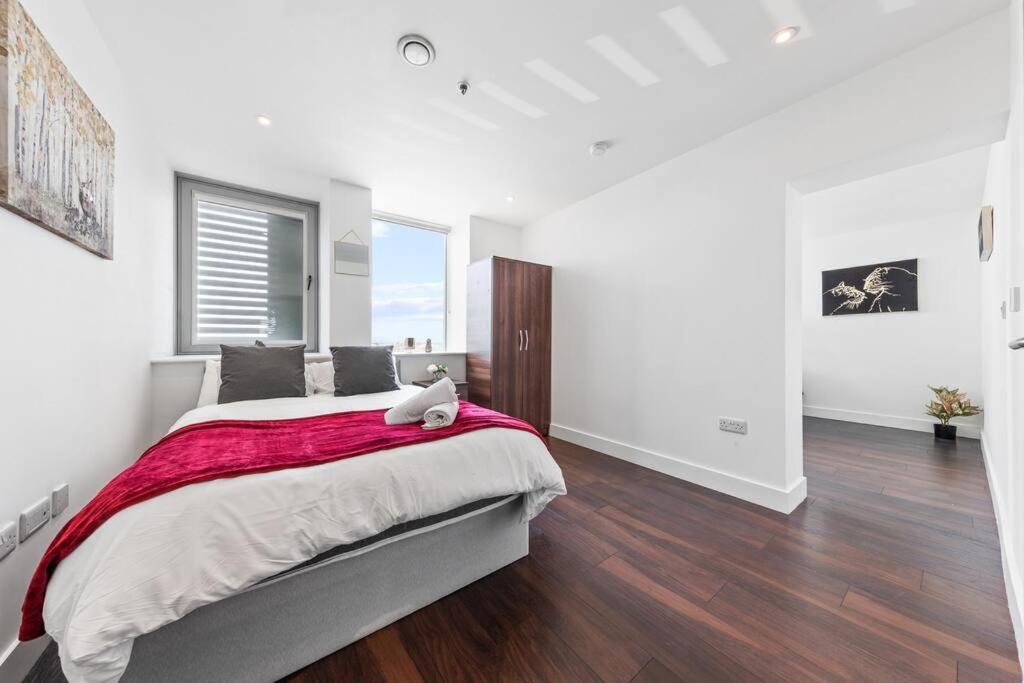 Beautiful Living Sleep 7 In London Bp34 Exterior photo
